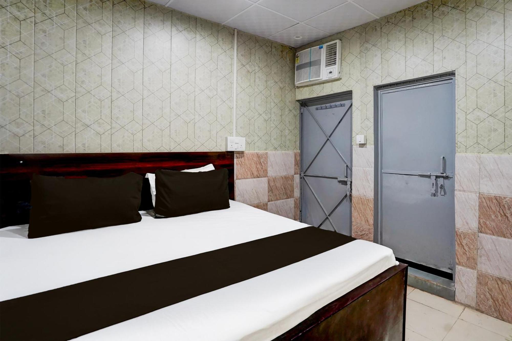 Hotel O Anant Ghaziabád Exteriér fotografie